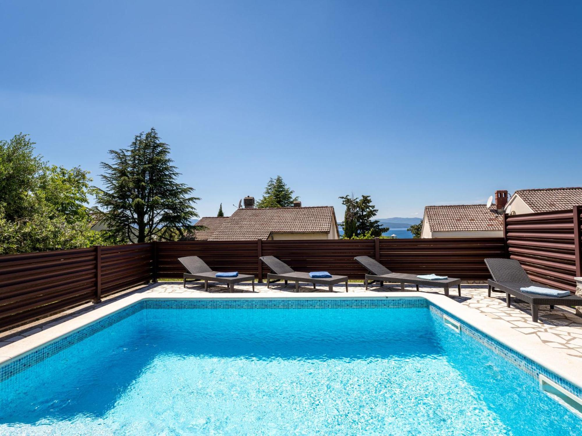 Apartment Albaneze By Interhome Njivice Eksteriør billede